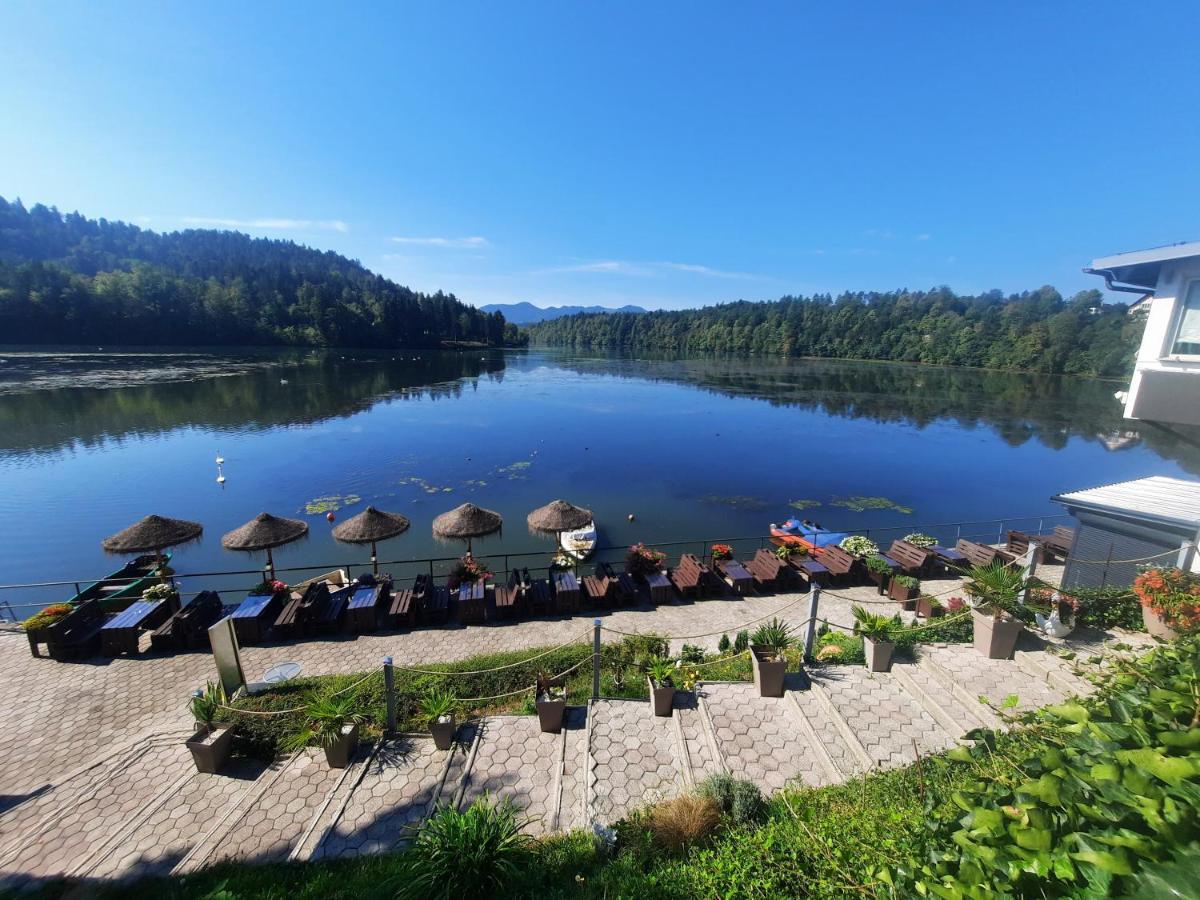 Gostisce Jezero Bed & Breakfast Medvode Exterior photo